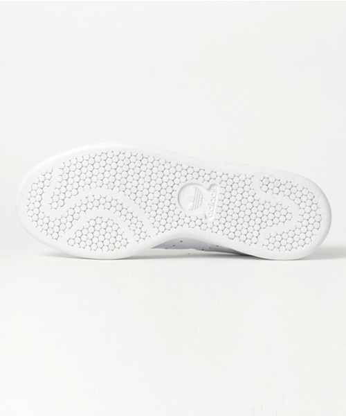 adidas（アディダス）の「オリジナルス スタンスミス [STAN SMITH W]（スニーカー・レディース・ホワイト×グリーン・22.0cm/23.0cm/23.5cm/22.5cm/25.5cm/24.0cm/25.0cm/24.5cm）」の3枚目の写真
