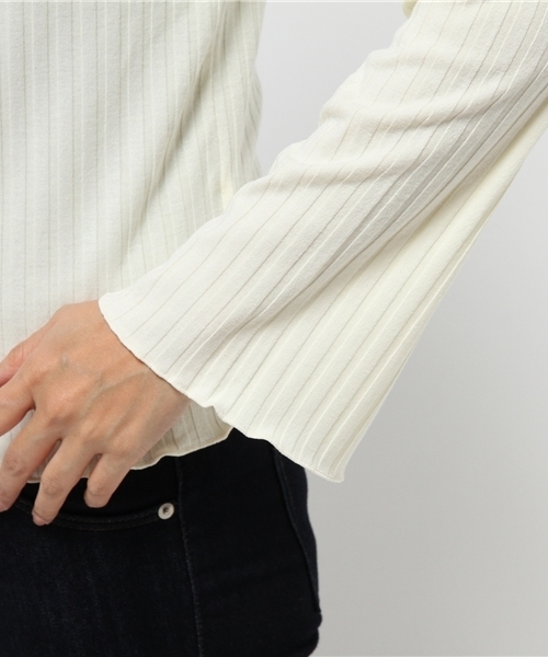 cepo（セポ）の「フリルメロー袖スリットプルオーバー（Tシャツ/カットソー・レディース・グレー/オフホワイト/ブラック・MEDIUM）」の8枚目の写真