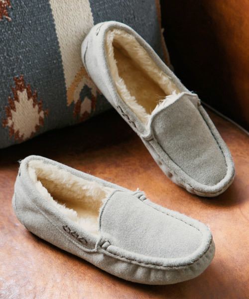 KOBE LETTUCE（コウベレタス）の「ふわもこエコファーが気持ちいい♪[無地/レオパード柄]フェイクムートンローファー/フラットシューズ/レディース[H526]/神戸レタス（モカシン/デッキシューズ・レディース・ライトピンク/その他/ブラック/グレー/キャメル/ブルー系その他/ライトグレー/ベージュ/ワイン/その他1/ピンク/ダークブラウン/マスタード・LL/S/L/M）」の4枚目の写真