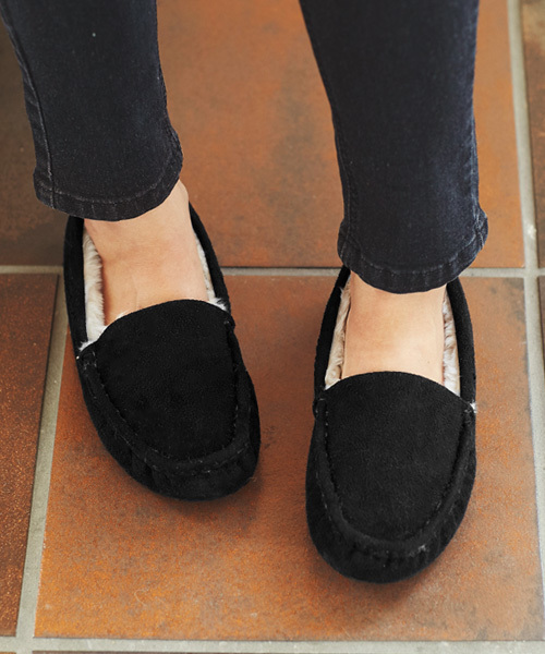 KOBE LETTUCE（コウベレタス）の「ふわもこエコファーが気持ちいい♪[無地/レオパード柄]フェイクムートンローファー/フラットシューズ/レディース[H526]/神戸レタス（モカシン/デッキシューズ・レディース・ライトピンク/その他/ブラック/グレー/キャメル/ブルー系その他/ライトグレー/ベージュ/ワイン/その他1/ピンク/ダークブラウン/マスタード・LL/S/L/M）」の2枚目の写真