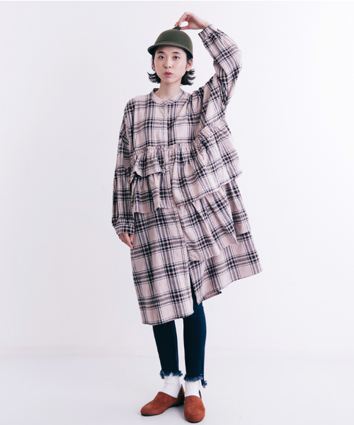 MERLOT（メルロー）の「チェック柄アシメティアードフリルシャツワンピース1085（シャツワンピース・レディース・ネイビー/ワイン/ベージュ・FREE）」の5枚目の写真