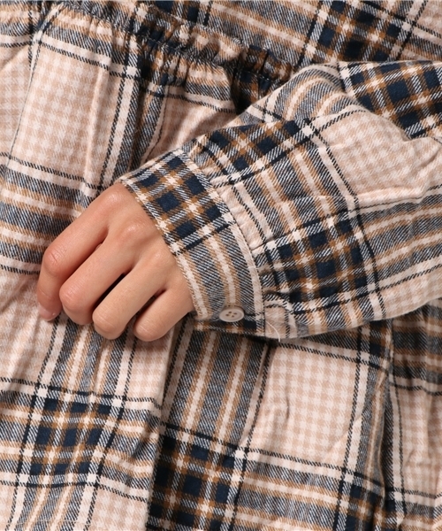 MERLOT（メルロー）の「チェック柄アシメティアードフリルシャツワンピース1085（シャツワンピース・レディース・ネイビー/ワイン/ベージュ・FREE）」の6枚目の写真