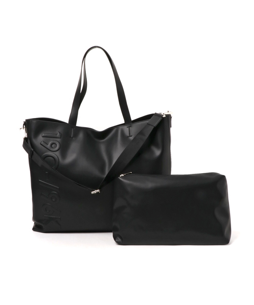 CHARLES & KEITH(チャールズ & キース)の「エンボストートバッグ / EMBOSSED TOTE BAG(トートバッグ・レディース・ブラック/ホワイト・XL)」の8枚目の写真