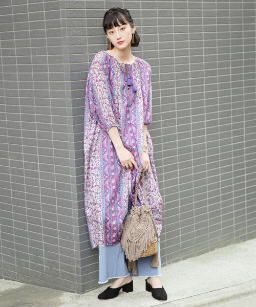 LOWRYS FARM(ローリーズファーム)の「スクエアトゥミュール 780346 (サンダル・レディース・ブラック/ベージュ/パープル/レッド・LARGE/MEDIUM)」の15枚目の写真