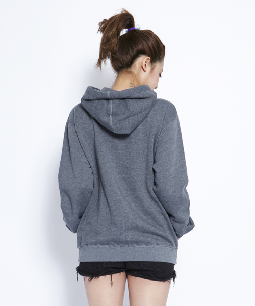 X-girl（エックスガール）の「SUNSET SWEAT ZIP HOODIE（パーカー・レディース・チャコールグレー/ピンク/パープル/イエロー・1/2）」の8枚目の写真