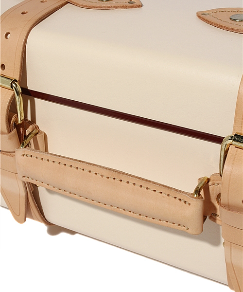 SHIPS（シップス）の「GLOBE TROTTER:  【SAFARI 】  21″TROLLEY CASE（スーツケース/キャリーバッグ・メンズ・ベージュ・ONE SIZE）」の8枚目の写真