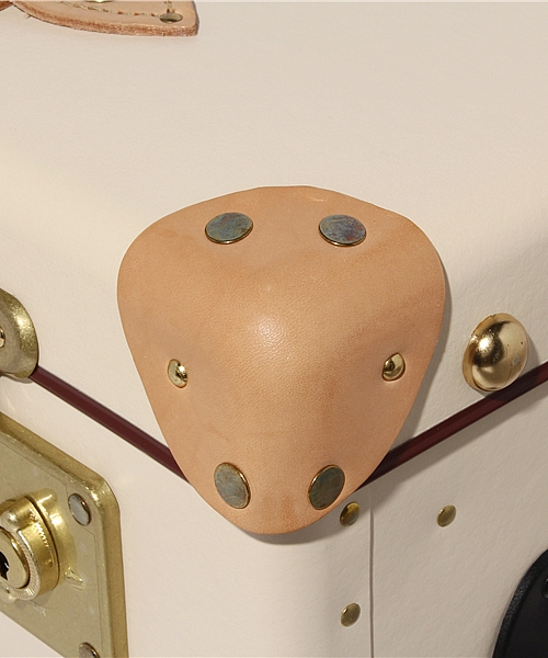 SHIPS（シップス）の「GLOBE TROTTER:  【SAFARI 】  21″TROLLEY CASE（スーツケース/キャリーバッグ・メンズ・ベージュ・ONE SIZE）」の9枚目の写真