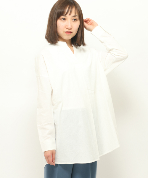 LBC(エルビーシー)の「コットンスキッパーチュニック(シャツ/ブラウス・レディース・その他27/ネイビー/ホワイト・MEDIUM/LARGE)」の2枚目の写真