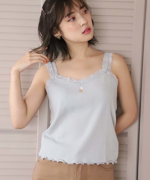 one after another NICE CLAUP(ワンアフターアナザーナイスクラップ)の「サーマルキャミ(キャミソール・レディース・グレー/オフホワイト/ホワイト系その他/ベージュ系その他・FREE)」の4枚目の写真