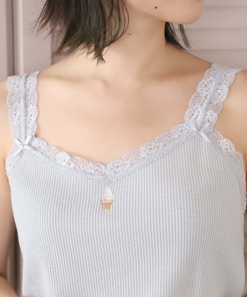 one after another NICE CLAUP(ワンアフターアナザーナイスクラップ)の「サーマルキャミ(キャミソール・レディース・グレー/オフホワイト/ホワイト系その他/ベージュ系その他・FREE)」の10枚目の写真