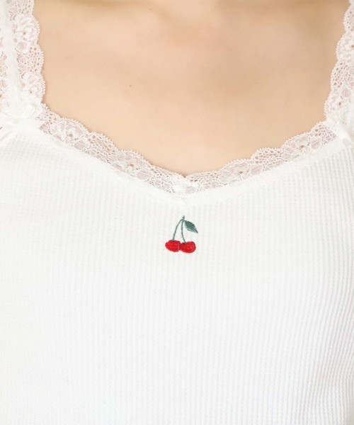 one after another NICE CLAUP(ワンアフターアナザーナイスクラップ)の「サーマルキャミ(キャミソール・レディース・グレー/オフホワイト/ホワイト系その他/ベージュ系その他・FREE)」の13枚目の写真