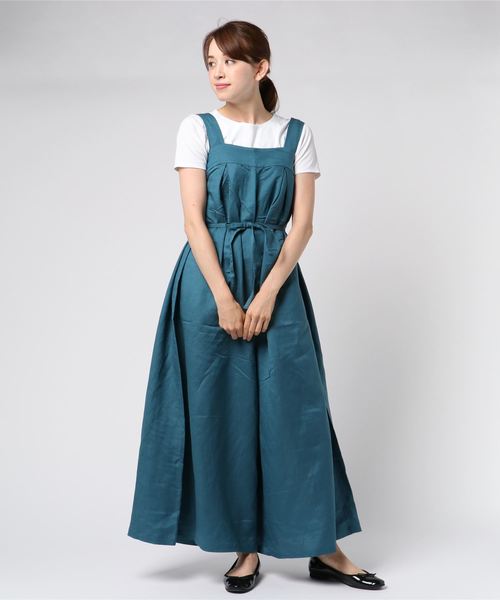 MOUSSY（マウジー）の「WIDE TUCK ROMPERS（つなぎ/オールインワン・レディース・ブラック/ベージュ/ターコイズブルー・2/1）」の8枚目の写真