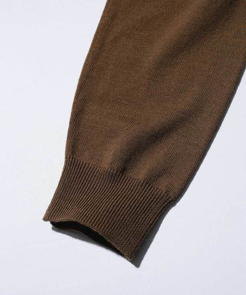 MR.OLIVE（ミスターオリーブ）の「14G SILKET WOOL KNIT / STANDARD TURTLE NECK SWEATER（ニット/セーター・メンズ・ブラック/ネイビー/ブラウン・SMALL/MEDIUM/LARGE）」の8枚目の写真