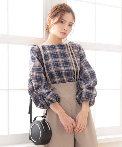 夢展望（ユメテンボウ）の「ボリュームタックスリーブピーチブラウス（シャツ/ブラウス・レディース・テラコッタ/ボルドー/その他/ホワイト/ブルー系その他/ブラック/ベージュ・LARGE/MEDIUM）」の17枚目の写真