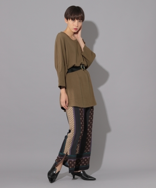 PAGEBOY（ページボーイ）の「ドルマンチュニックカットソー（Tシャツ/カットソー・レディース・オフホワイト/ブラック/ダークブラウン/ダークパープル・FREE）」の9枚目の写真