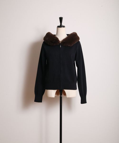 tocco 2wayエコファー付きビジュージップパーカー tocco closet（トッコ クローゼット）の「2WAYエコファー付きビジュー