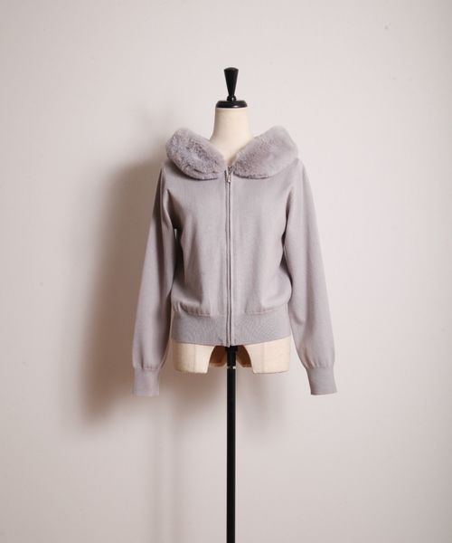 tocco closet（トッコ クローゼット）の「2WAYエコファー付きビジュー