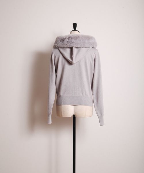 tocco 2wayエコファー付きビジュージップパーカー tocco closet（トッコ クローゼット）の「2WAYエコファー付きビジュー