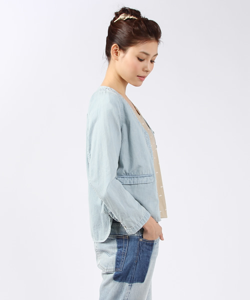 ARCHI（アーキ）の「NOGAL SHIRT（シャツ/ブラウス・レディース・ライトブルー・SMALL/MEDIUM）」の2枚目の写真