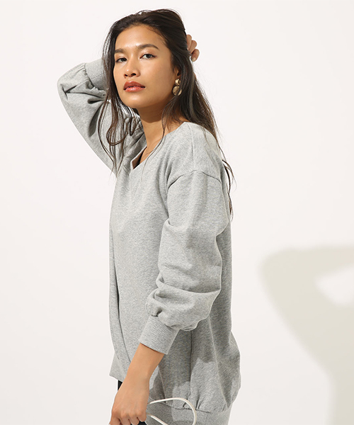 AZUL by moussy（アズールバイマウジー）の「SWEAT V/N LOOSE TUNIC/スウェット Vネック ルーズチュニック（チュニック・レディース・ブラック/ベージュ/杢グレー・MEDIUM/SMALL）」の12枚目の写真
