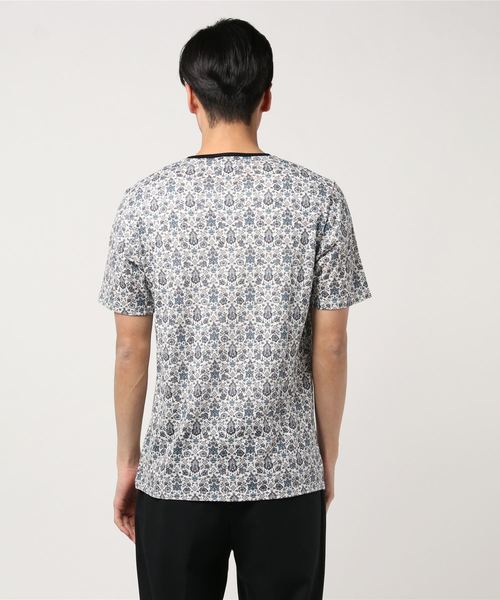 COMME CA MEN(コムサメン)の「リバティプリント クルーネックTシャツ(Tシャツ/カットソー・メンズ・レッド/ブルー/ネイビー・LARGE/X-LARGE/MEDIUM)」の5枚目の写真