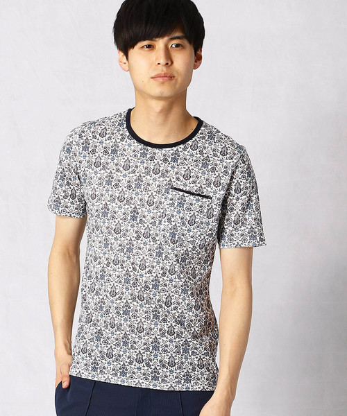 COMME CA MEN(コムサメン)の「リバティプリント クルーネックTシャツ(Tシャツ/カットソー・メンズ・レッド/ブルー/ネイビー・LARGE/X-LARGE/MEDIUM)」の2枚目の写真