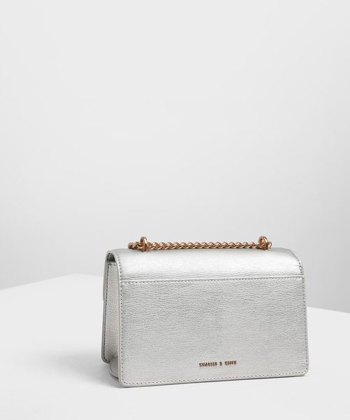 CHARLES & KEITH(チャールズ & キース)の「ラウンドプラークディテール ミニショルダーバッグ / Round Plaque Detail Mini Shoulder Bag(ショルダーバッグ・レディース・ピンク/シルバー・S)」の12枚目の写真