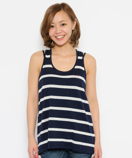 X-girl（エックスガール）の「TWISTED KNIT TANK（タンクトップ・レディース・ブラック/アッシュグレー/パープル/ネイビー・1/2）」の3枚目の写真