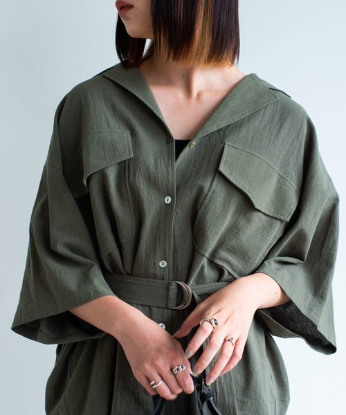Aunt Marie's(アントマリーズ)の「AUNT MARIE'S ベルト付き開襟半袖シャツ(シャツ/ブラウス・レディース・ブラック/ベージュ/カーキ・FREE)」の3枚目の写真