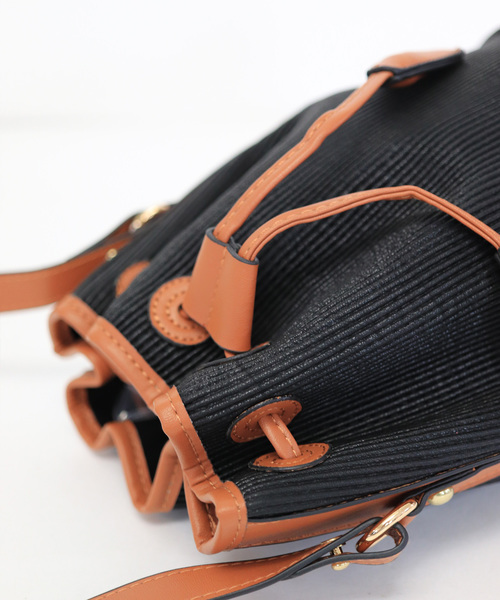 florist（フローリスト）の「巾着バケツバイカラーショルダーバッグ（ショルダーバッグ・レディース・ベージュ/グレー/ブルー/キャメル/ブラック・FREE）」の9枚目の写真