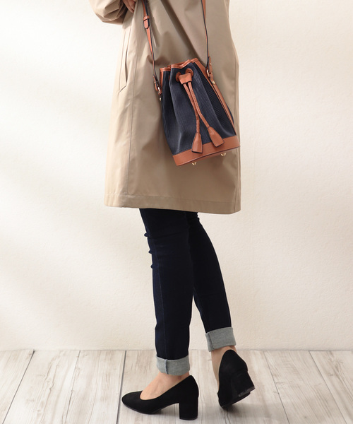 florist（フローリスト）の「巾着バケツバイカラーショルダーバッグ（ショルダーバッグ・レディース・ベージュ/グレー/ブルー/キャメル/ブラック・FREE）」の17枚目の写真