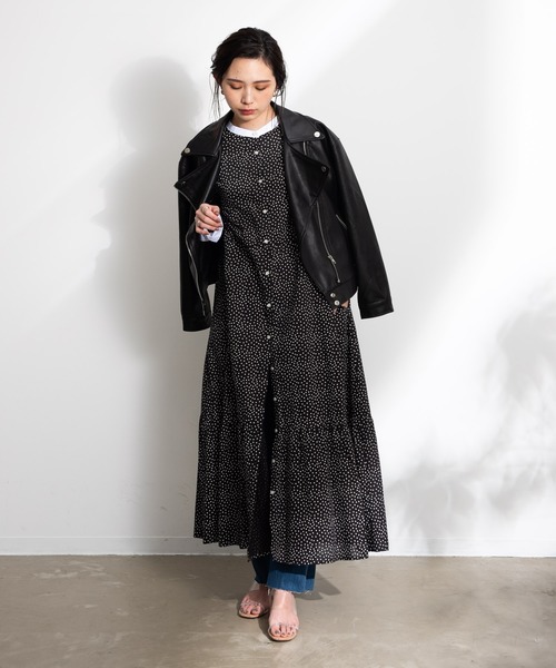 Aunt Marie's(アントマリーズ)の「AUNT MARIE'S コットンローンクレリックロングシャツワンピース(ワンピース・レディース・ブラック/ブルー/アイボリー・FREE)」の7枚目の写真