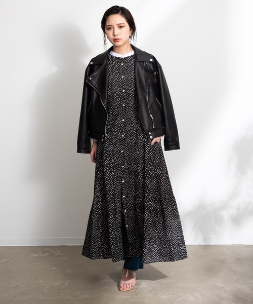 Aunt Marie's(アントマリーズ)の「AUNT MARIE'S コットンローンクレリックロングシャツワンピース(ワンピース・レディース・ブラック/ブルー/アイボリー・FREE)」の8枚目の写真