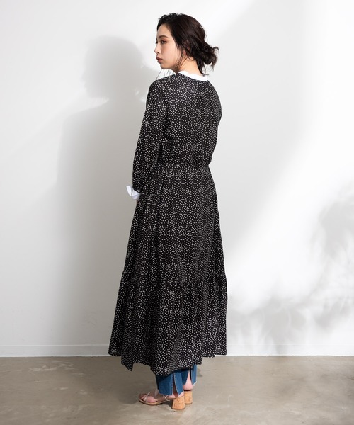 Aunt Marie's(アントマリーズ)の「AUNT MARIE'S コットンローンクレリックロングシャツワンピース(ワンピース・レディース・ブラック/ブルー/アイボリー・FREE)」の21枚目の写真