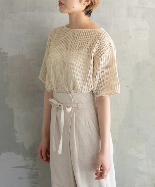 LOWRYS FARM（ローリーズファーム）の「スカシアミプルオーバー　887605（Tシャツ/カットソー・レディース・ブラック/ベージュ/アイボリー/パープル・FREE）」の3枚目の写真