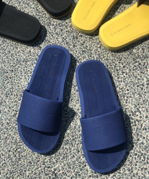GLOBAL WORK（グローバルワーク）の「PEACH SANDALS スライド/870488（サンダル・メンズ・ブラック/ネイビー/イエロー・SMALL/MEDIUM/LARGE）」の2枚目の写真