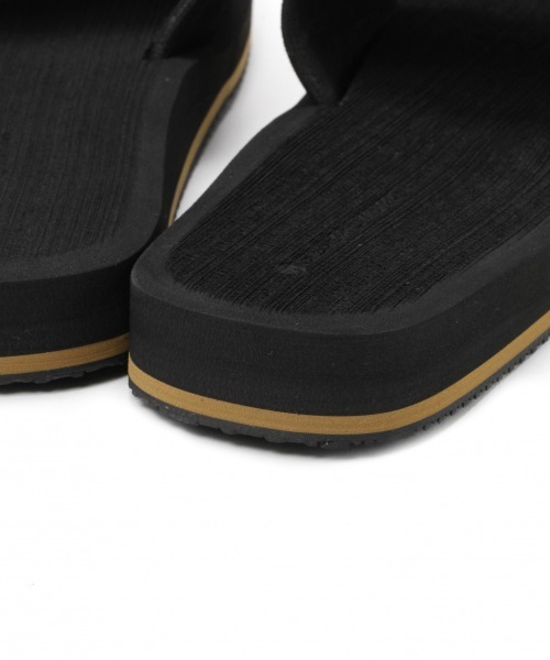 GLOBAL WORK（グローバルワーク）の「PEACH SANDALS スライド/870488（サンダル・メンズ・ブラック/ネイビー/イエロー・SMALL/MEDIUM/LARGE）」の13枚目の写真