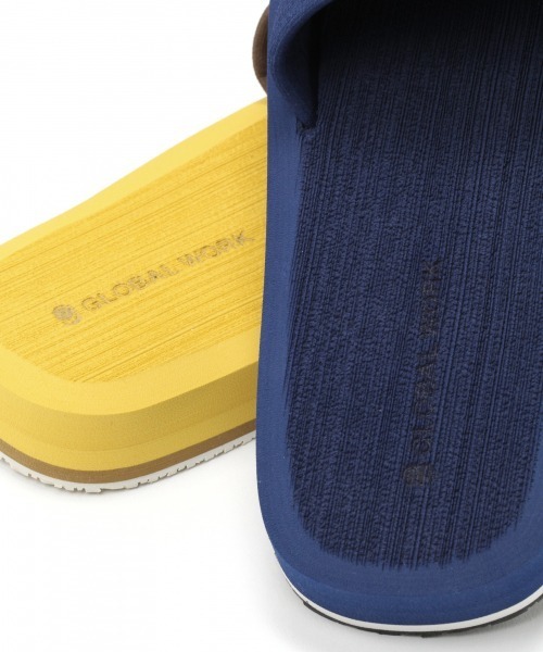 GLOBAL WORK（グローバルワーク）の「PEACH SANDALS スライド/870488（サンダル・メンズ・ブラック/ネイビー/イエロー・SMALL/MEDIUM/LARGE）」の4枚目の写真