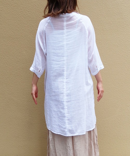 Riberry(リベリー)の「バンドカラーガーゼシャツ(シャツ/ブラウス・レディース・ホワイト/チャコールグレー/グレイッシュベージュ・M)」の7枚目の写真