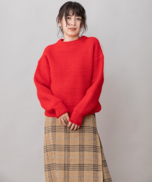 Munich（ミューニック）の「ハイストレッチリリー×モヘア　クルーネックプルオーバー（ニット/セーター・レディース・ダークブラウン/レッド/ライトベージュ・FREE）」の3枚目の写真