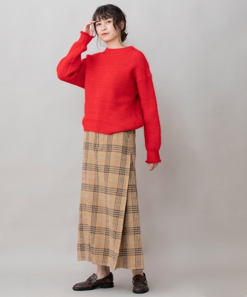 Munich（ミューニック）の「ハイストレッチリリー×モヘア　クルーネックプルオーバー（ニット/セーター・レディース・ダークブラウン/レッド/ライトベージュ・FREE）」の5枚目の写真