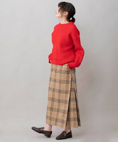 Munich（ミューニック）の「ハイストレッチリリー×モヘア　クルーネックプルオーバー（ニット/セーター・レディース・ダークブラウン/レッド/ライトベージュ・FREE）」の6枚目の写真