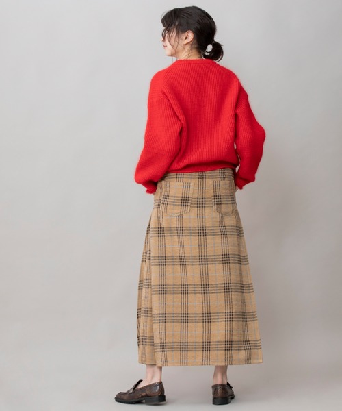 Munich（ミューニック）の「ハイストレッチリリー×モヘア　クルーネックプルオーバー（ニット/セーター・レディース・ダークブラウン/レッド/ライトベージュ・FREE）」の8枚目の写真