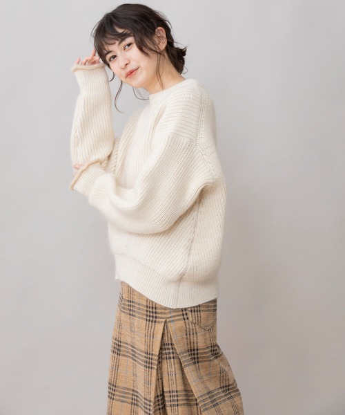 Munich（ミューニック）の「ハイストレッチリリー×モヘア　クルーネックプルオーバー（ニット/セーター・レディース・ダークブラウン/レッド/ライトベージュ・FREE）」の21枚目の写真