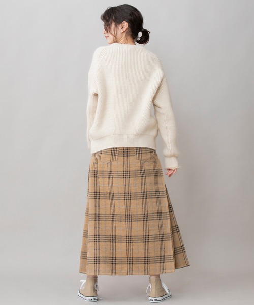 Munich（ミューニック）の「ハイストレッチリリー×モヘア　クルーネックプルオーバー（ニット/セーター・レディース・ダークブラウン/レッド/ライトベージュ・FREE）」の19枚目の写真