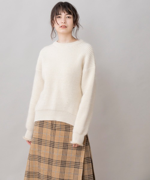 Munich（ミューニック）の「ハイストレッチリリー×モヘア　クルーネックプルオーバー（ニット/セーター・レディース・ダークブラウン/レッド/ライトベージュ・FREE）」の20枚目の写真