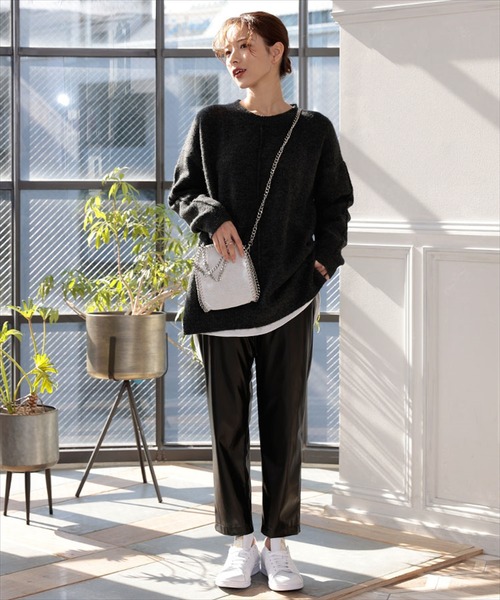 DONOBAN（ドノバン）の「チェーントリミングミニバッグ（ショルダーバッグ・レディース・ブラック/シルバー/ホワイト/ピンク/ブラウン・ONESIZE）」の9枚目の写真