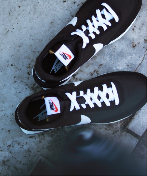 NIKE(ナイキ)の「【NIKE / ナイキ】 エアテイルウインド79(スニーカー・メンズ・ホワイト/ブラック・26cm/26.5cm/27cm/27.5cm/28cm)」の1枚目の写真