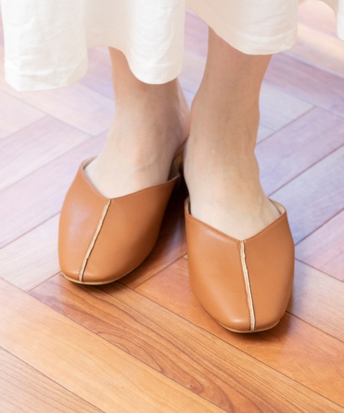 menue（メヌエ）の「センターシーム スクエアトゥフラットミュール（サンダル・レディース・アイボリー/ブラック/ベージュ/ブラウン・3L/M/XS/L/LL/S）」の14枚目の写真