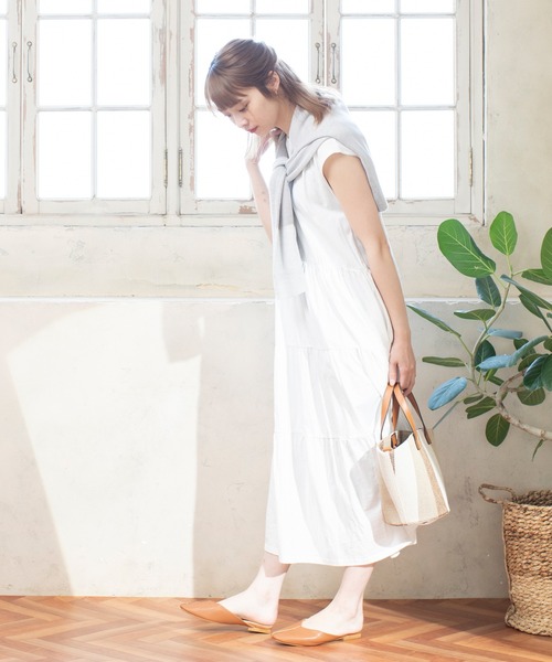 menue（メヌエ）の「センターシーム スクエアトゥフラットミュール（サンダル・レディース・アイボリー/ブラック/ベージュ/ブラウン・3L/M/XS/L/LL/S）」の18枚目の写真